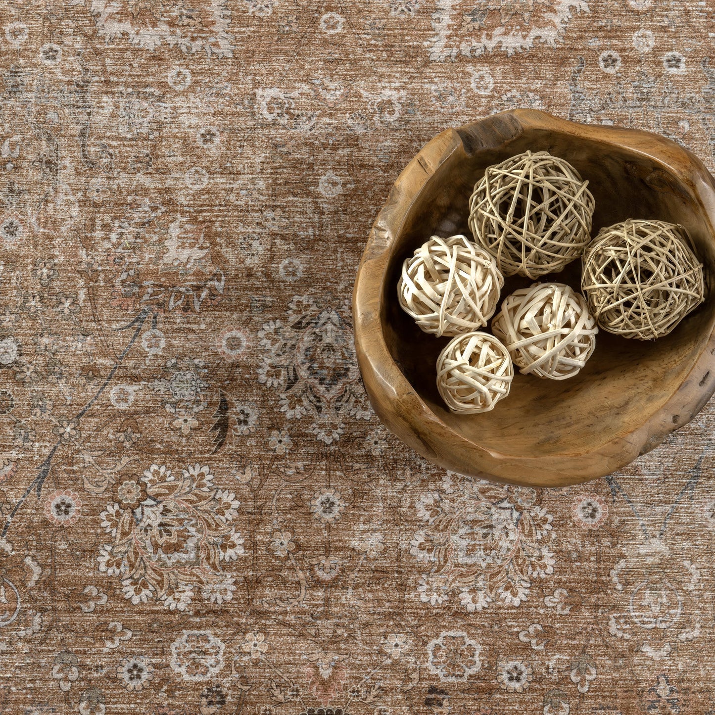 Bayberry Vintage-Style Washable Rug in Light Brown | Spill-Proof