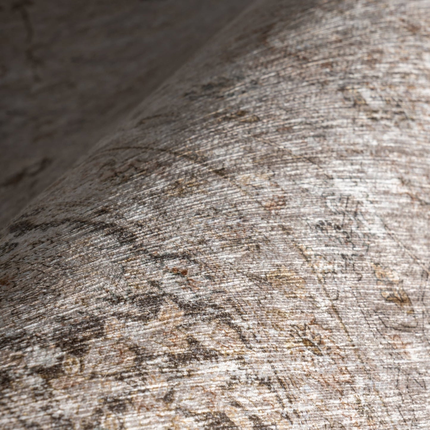 Bayberry Vintage-Style Washable Rug in Sand Color