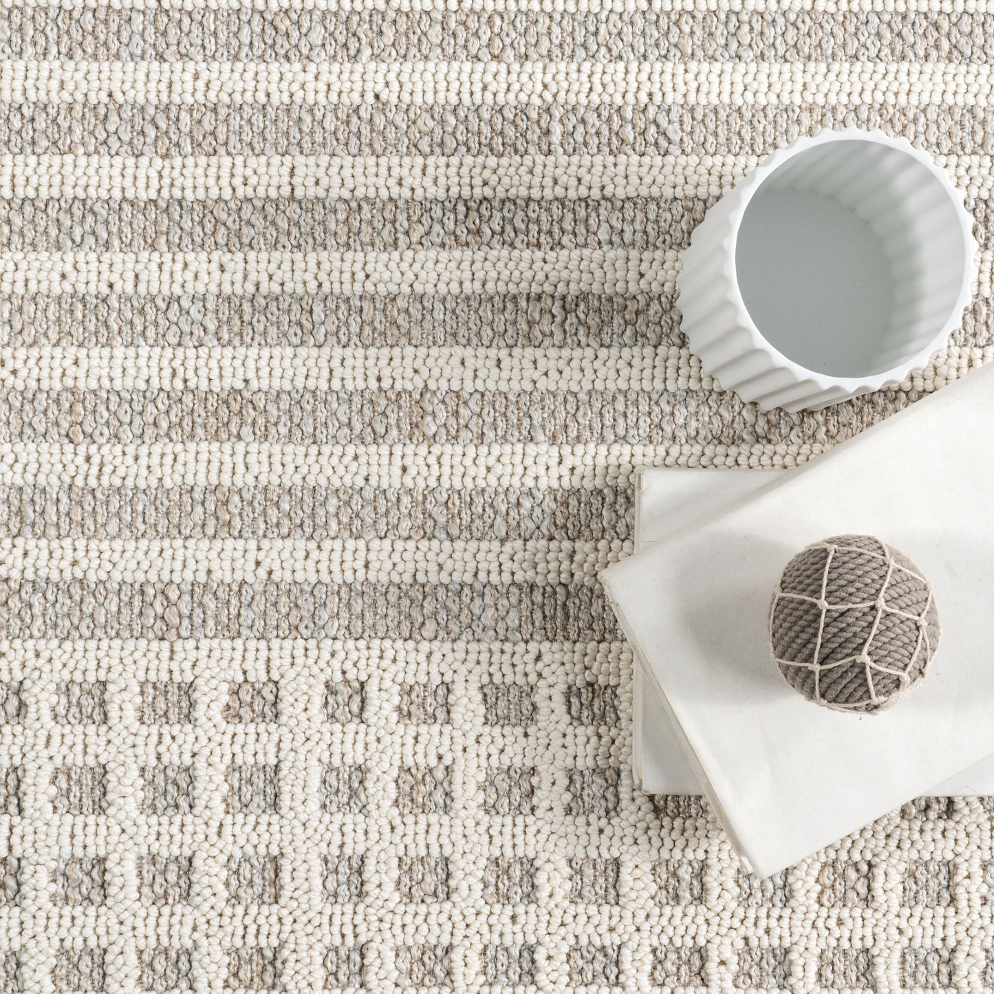 Fredrika Geometric Pattern Washable Rug in Light Grey