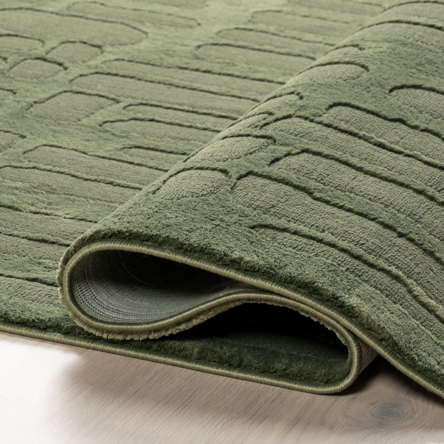 Summit Plush Washable Textured Rug in Forest Green