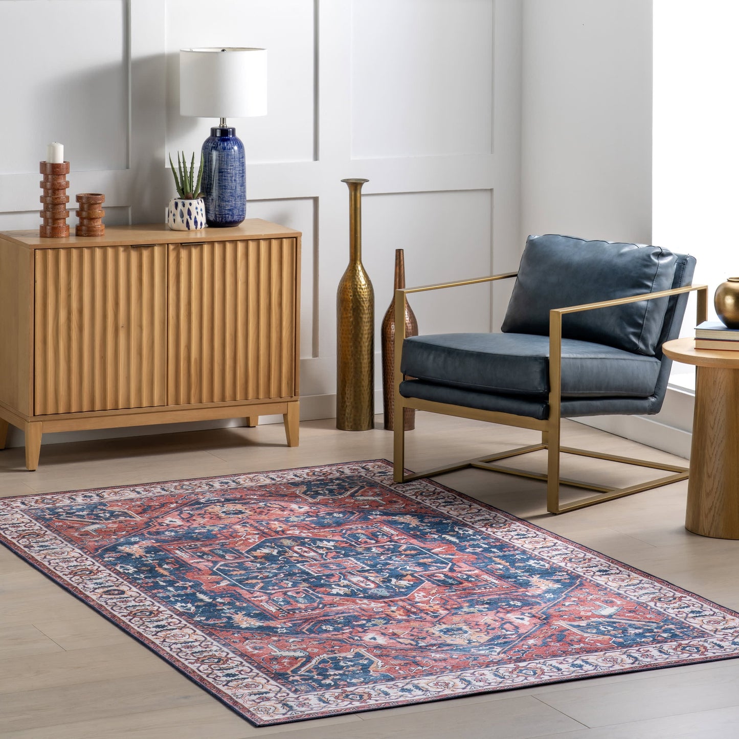 Atrium Medallion Stain-Resistant Washable Rug in Rust
