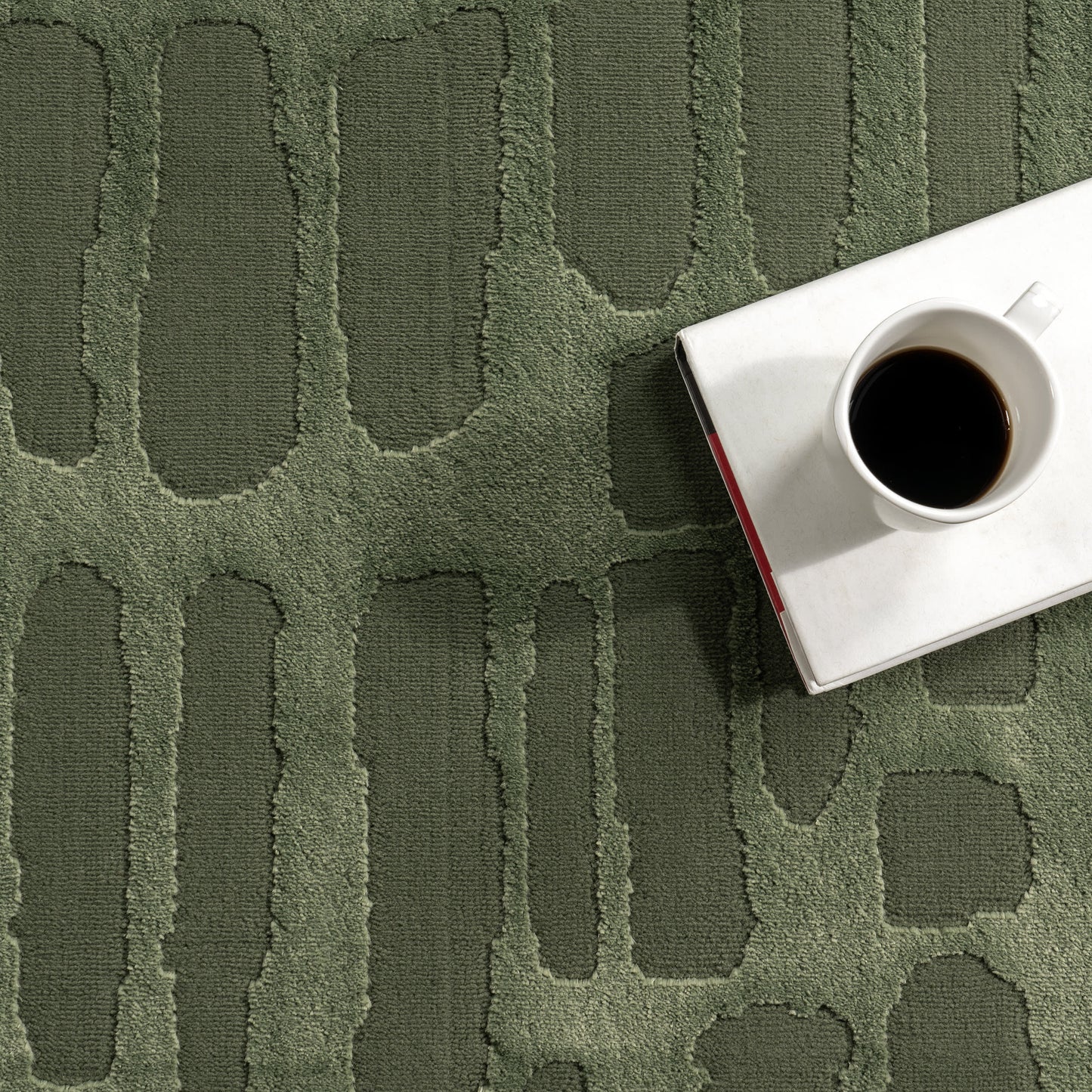Summit Plush Washable Textured Rug in Forest Green