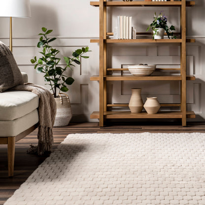 Milazia Beige Honeycomb Plush Washable Rug