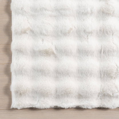 Ivana Off-White Checkered Plush Rug – Soft, Washable & Stylish Home Decor