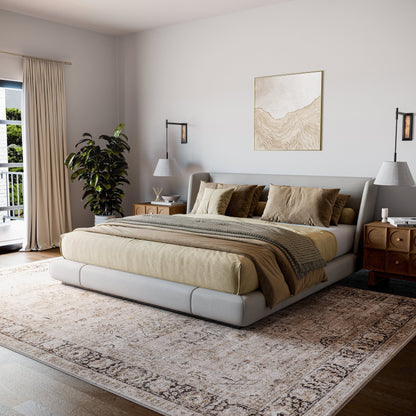 Bayberry Vintage-Style Washable Rug in Sand Color