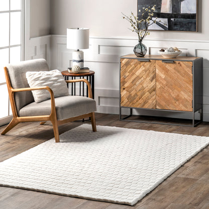 Milazia Honeycomb Plush Cloud Washable Rug in White