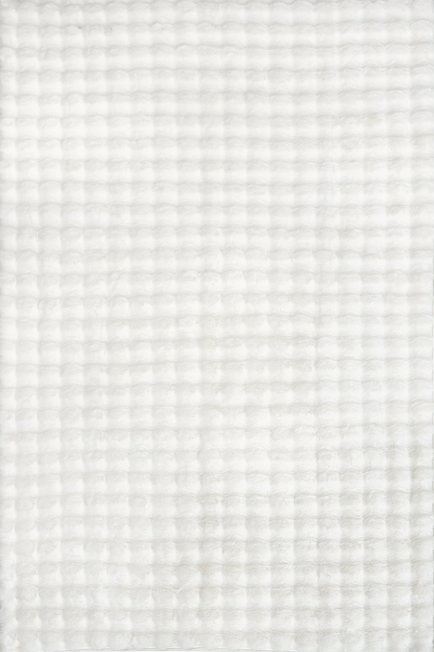 Isolated view of Off White Oval Ivana Checkered Plush Cloud Washable Rug, showcasing its design