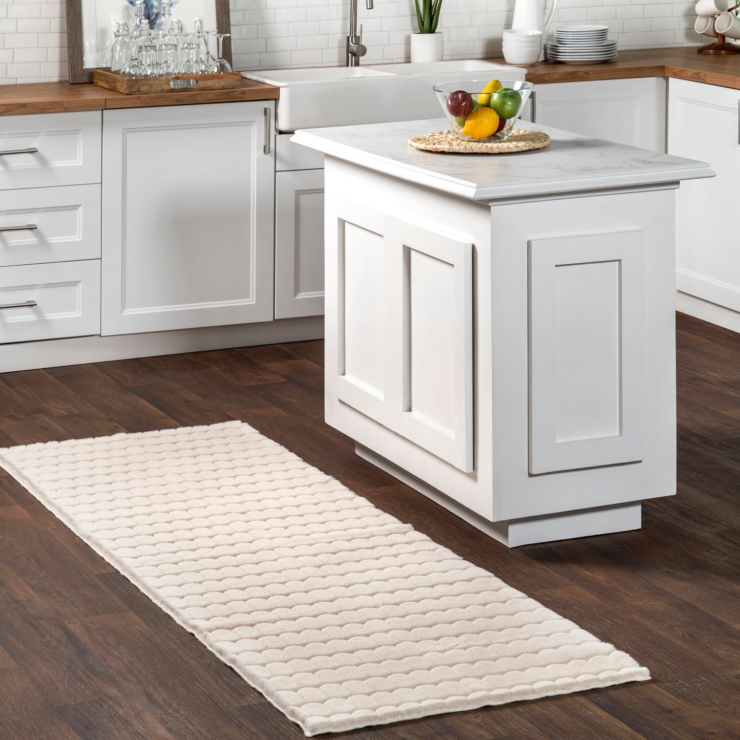 Milazia Beige Honeycomb Plush Washable Rug