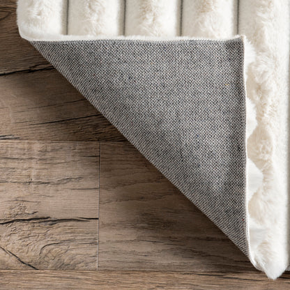 Kris Striped Washable Plush Rug in Off White | Oval Shape