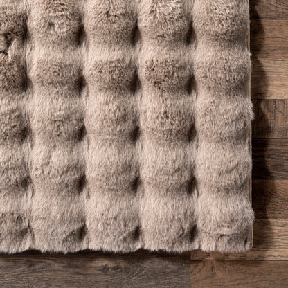 Ivana Taupe Checkered Plush Washable Rug